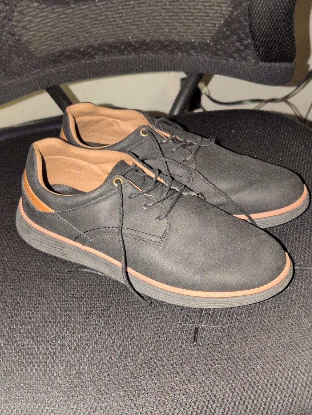 Akademiks Black Lace-Up Oxfords with Tan Trim